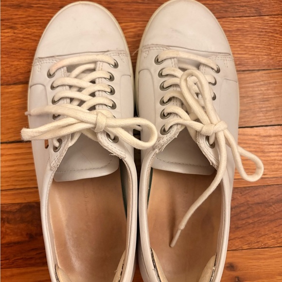 Ecco White Leather Shoes - Picture 2 of 4